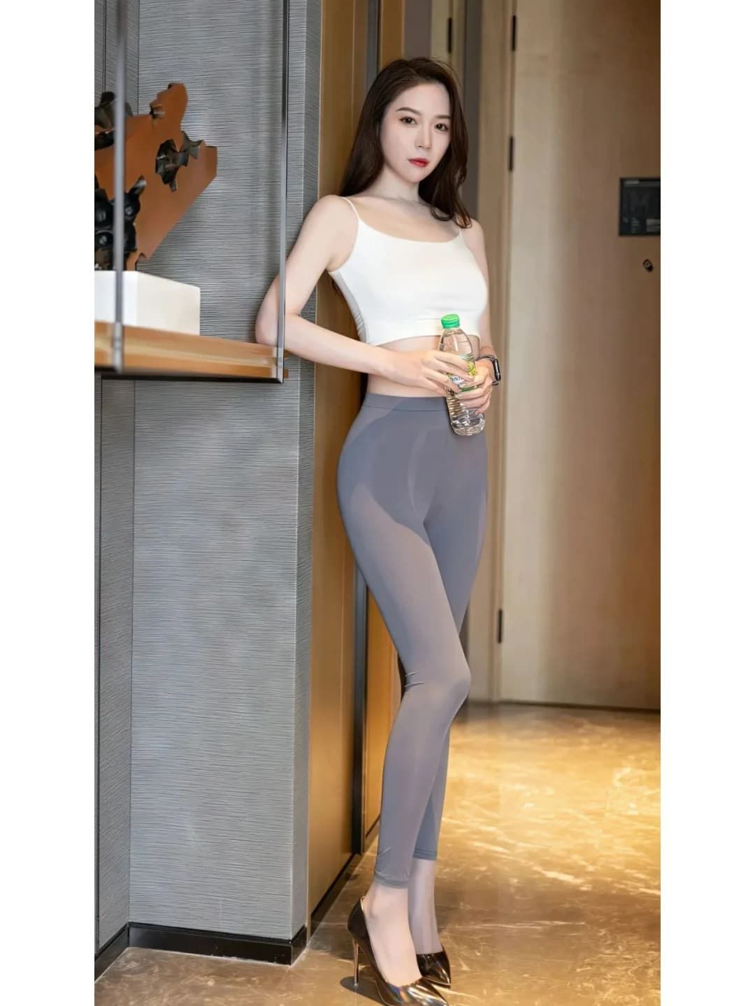模特梦心玥瑜伽裤写真图片_9